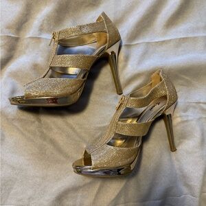 FIONI Clothing Shimmering Gold Heels